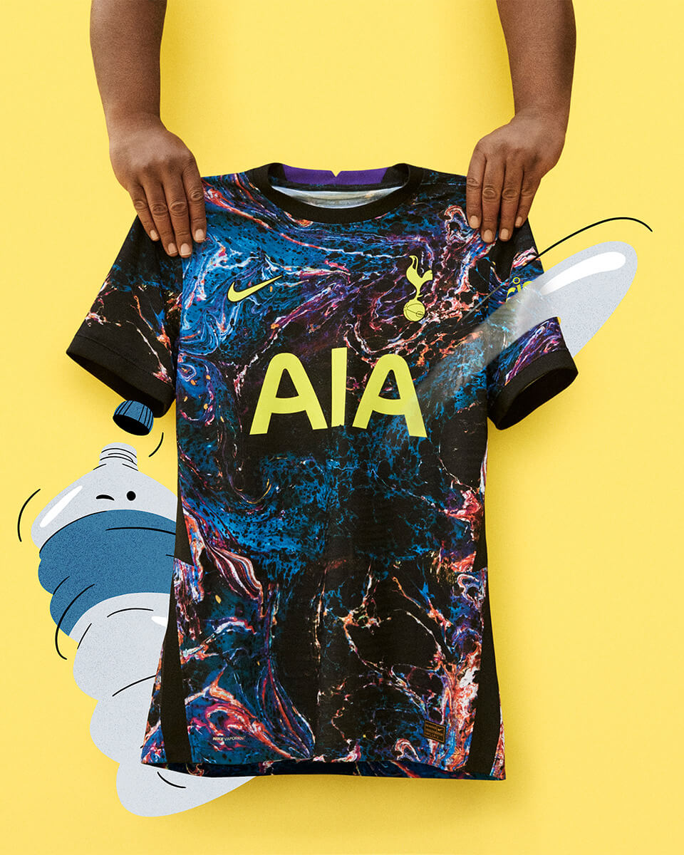 tottenham hotspur jersey.jpg