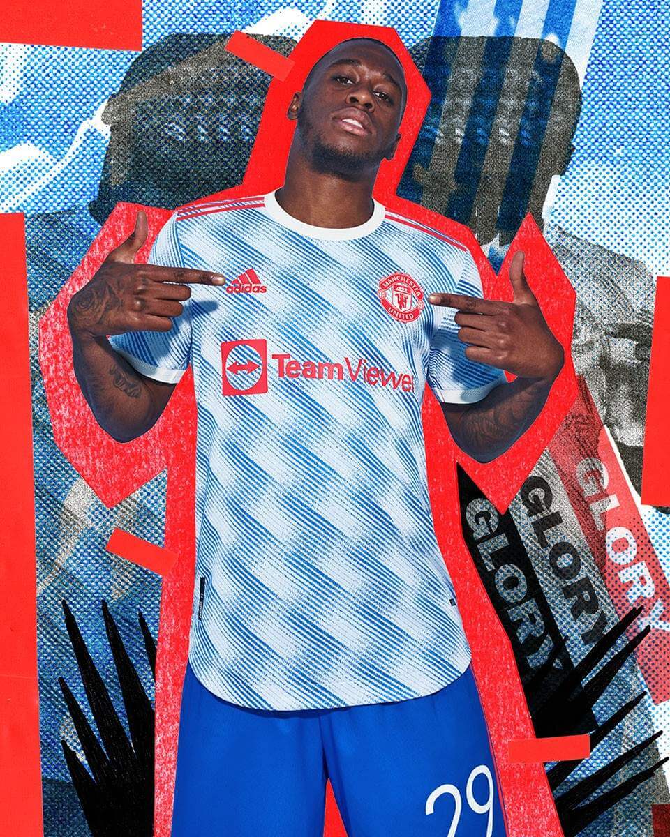 Manchester United cloud white jersey