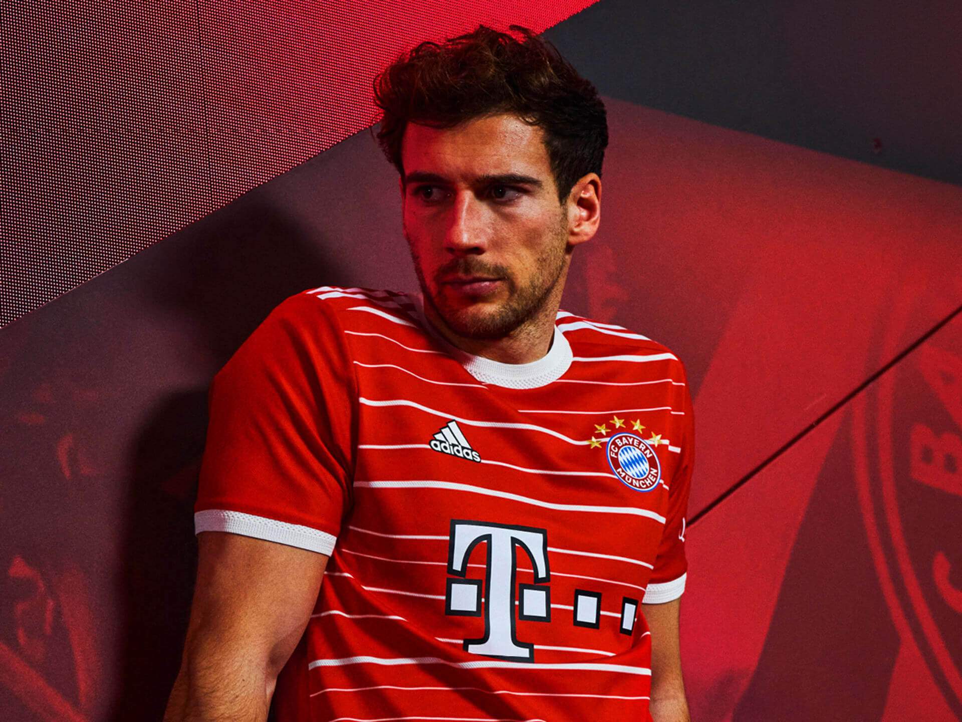 bayern 2022 kit.jpg